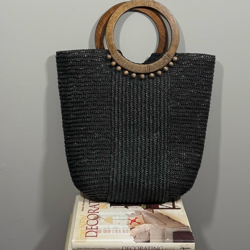 Elegant Black Woven Tote Bag with Wooden Handles